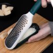 Терка средняя с ручкой, с контейнером, 27,5 см, темно-зеленая, серия Kitchen Tools, TREBONN, Италия_00816360038909051215.jpg