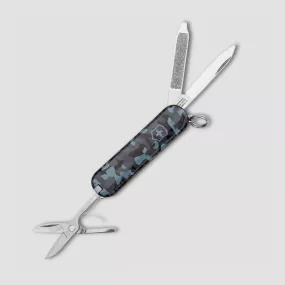 Нож швейцарский складной Classic SD Navy Camouflage, 7 функций, 4 см, VICTORINOX, Швейцария, Швейцарский нож