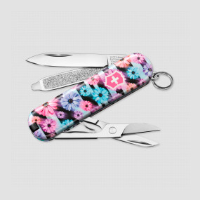 Нож швейцарский складной Victorinox «Classic Dynamic Floral» Limited Edition 2021, 7 функций, длина клинка: 4.0 см, VICTORINOX, Швейцария, VICTORINOX Swiss Army Keychain