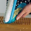 Терка мелкая с ручкой, с контейнером, 27,5 см, голубая, серия Kitchen Tools, TREBONN, Италия_00816360038813982612.jpg