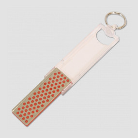 Точилка - брелок, алмазная, складная с желобом для заточки рыболовных крючков Fine (600 mesh, 25 micron), размер: 6,8 x 2,4 x 0,5 см, серия Knife sharpeners, DMT, США, Точилки карманные