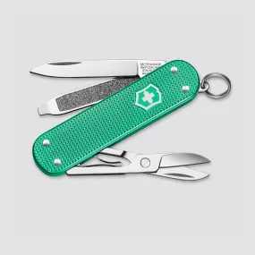 Нож швейцарский складной Classic Alox Minty Mint, 5 функций, 4 см, VICTORINOX, Швейцария, Швейцарский нож