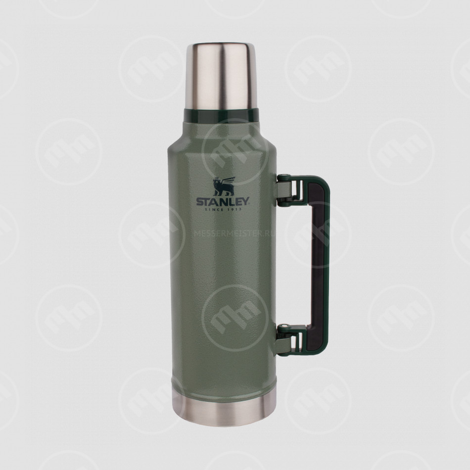 Термос 1900 мл, цвет темно-зеленый, серия Classic, STANLEY, США