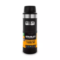 Термокружка Classic, объем: 0.47 л, One hand 2.0, цвет черный, STANLEY, США видео продукта