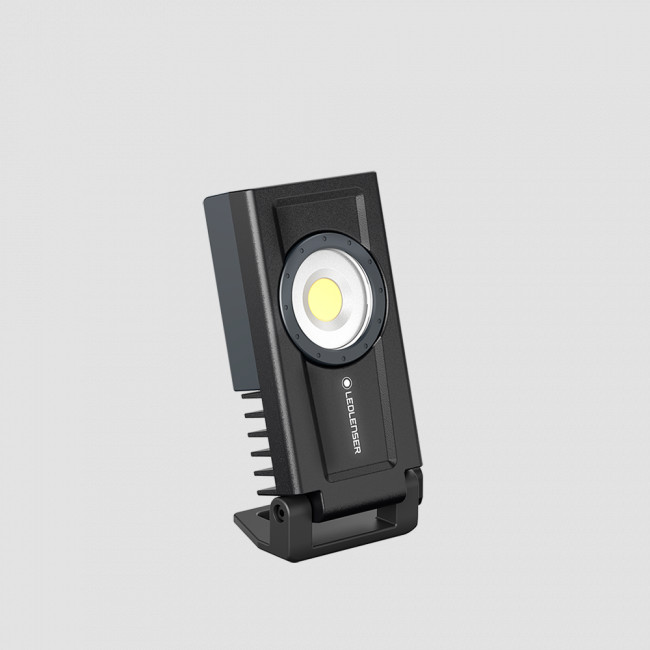 Фонарь многоцелевой перезаряжаемый 502171, LED LENSER, Германия