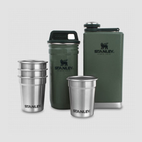 Набор из 4-х стопок 59 мл с флягой 230 мл, цвет зеленый, серия Adventure, STANLEY, США, Термосы